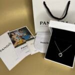 Намисто з підвіскою "Сім'я назавжди"