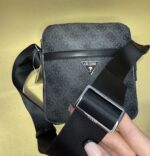 Чоловіча сумка Guess Vezzola - Зображення 2